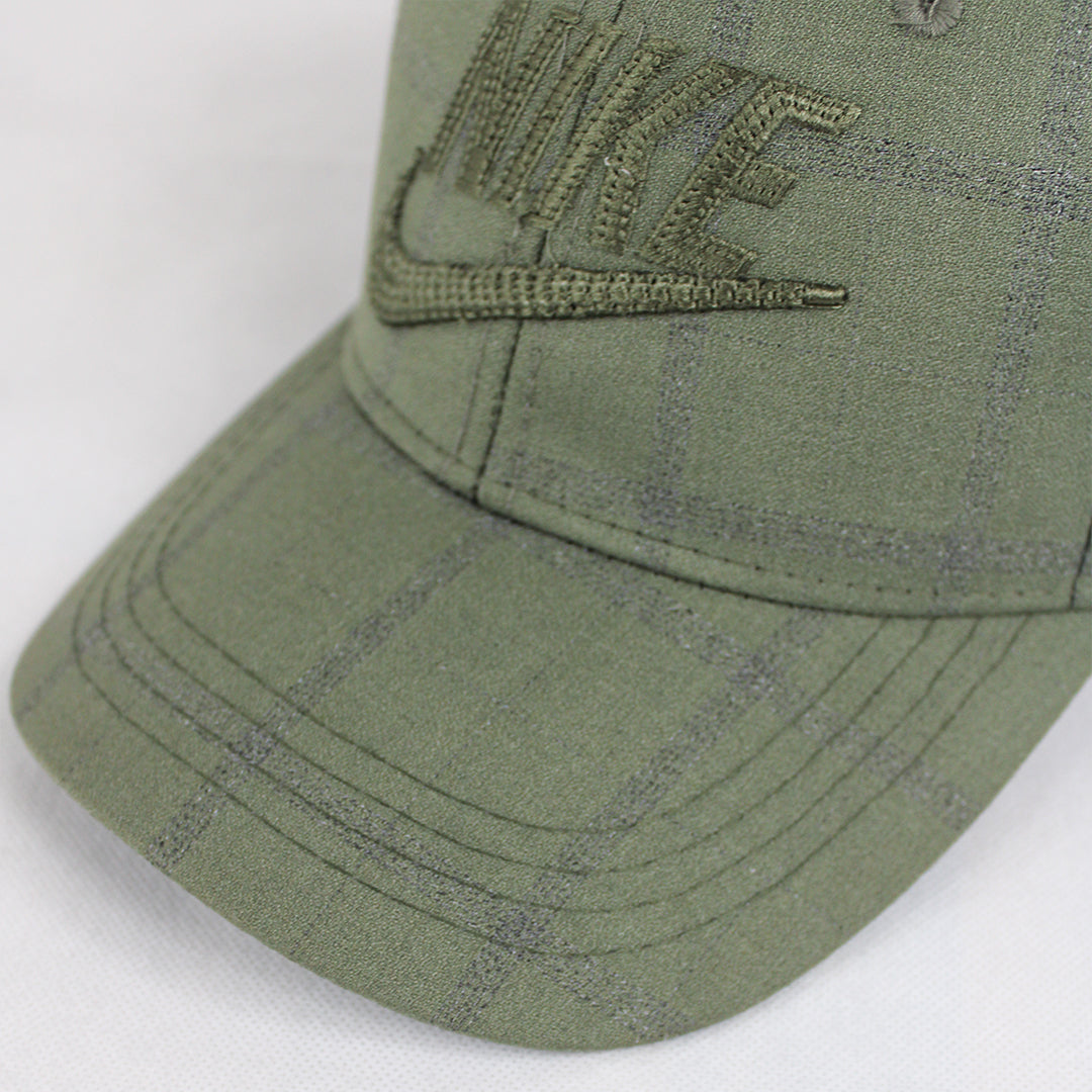 Nike Green & Black Mesh Baseball Cap – Casual Sportswear Hat